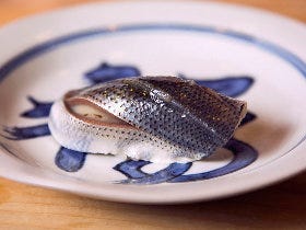 銀座で本格「おまかせ鮨」が1万円で味わえる！ 鮨ツウが足繁く通う、孤高の鮨店『鮨處やまだ』