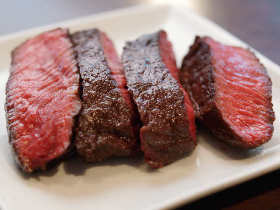 【肉VS餃子】dressingの人気記事から振り返る！　2016年に流行ったグルメはこれだ！