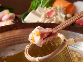 あごだしのしゃぶしゃぶが絶品すぎる、長崎・五島市公認の和食居酒屋『五島人』【三田】