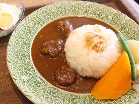 カレー好きなら今すぐ行くべき！ 老舗『アルペンジロー』2号店の「欧風カレー」は激ハマり必至のうまさ