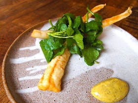 毎日立ち寄りたい心地よさ！　居心地の良いカジュアルビストロ『bistro hugo』が早くも話題