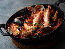 新しいビストロの世界に出逢える！ 超人気ビストロの姉妹店『Bistro plein AZABU』