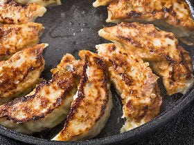 手作り餃子の可能性が広がる!? 本格から変わり種まで、一歩先を行く餃子アレンジレシピ8選