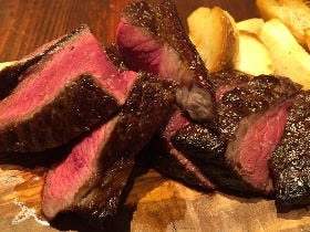 肉料理が大人気！予約の取れない『オステリア バル リ・カーリカ』の2号店『カーリカ・リ』【都立大学】