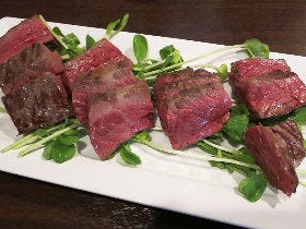 クレイジーケンバンド小野瀬さんが今年最高だった塊肉の店の〆