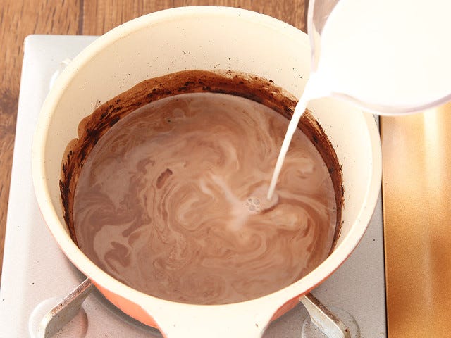 ココアの粉をそのまま牛乳と混ぜるのはNG!?「ココア」が格段においしくなる作り方＆アレンジレシピ5選