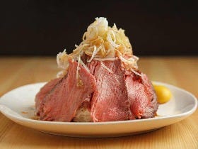 【煮込みのうまい店はただしい！】荻窪『焼鳥どん』のセンベロとは思えない仕込みと肉料理