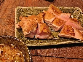 究極の定番「唐揚げ」から「刺さない焼鳥？」まで、選ばれし「鶏料理」がスゴイ店3選