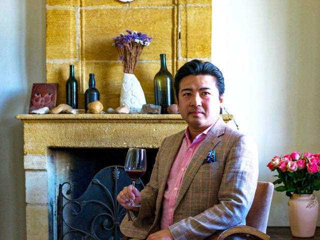 フランス・ボルドーのサンテミリオンの東で日本人醸造家が造る、レアワインの生まれる土壌とメルローの秘密