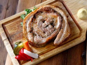 自由が丘『ワインセラー事業部』で肉をガッツリ、 ワインをがぶ飲み！お手頃＆気軽に楽しめる最強ビストロ