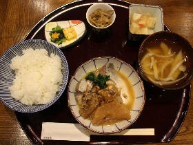 ただめしも可能!?元ITエンジニアが作る、絶品あつらえで晩酌を