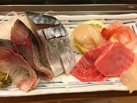 有楽町ガード下、鯖を食べるならこの店！　ホンモノの「通」しか知らない鮨屋のこと