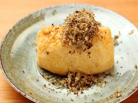 ふわ～っと香る「トリュフ稲荷」は必食の一品！ モダン和食と美酒に酔いしれる大人の隠れ家