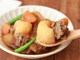 5つのポイントでプロ並の「肉じゃが」が作れる！芋の選び方から仕上げテクニックまでコツが満載【レシピ】