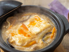 【鍋レシピ】小さい鍋でぱぱっと作れる！ 身近な材料で旨みたっぷり、今すぐ試したい鍋レシピ5選