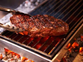 代官山にて薪で豪快に焼いた「十勝田くぼ牛」がいただける名イタリアンがオープン