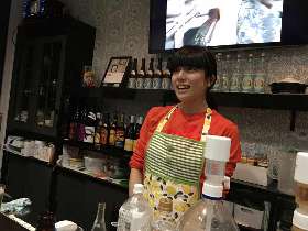 オール300円で美味しい酒が飲める！　中延・クラウドファンディングで夢を叶えた「酒場シンデレラ」の店