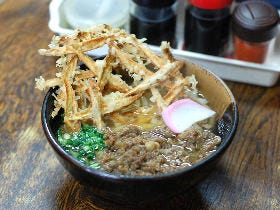 こだわり抜いた「うどん」が神コスパ！ もっちり「うどん」が絶品すぎて大人気の『こんぴらうどん』