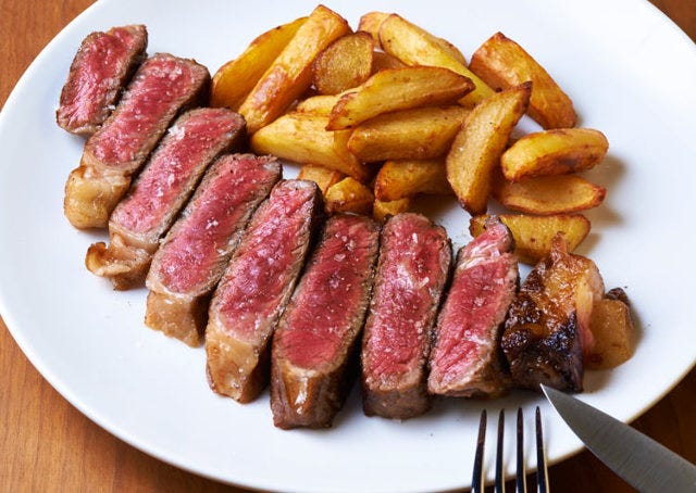 西麻布にパリで大評判の熟成肉ステーキのビストロが世界初の支店をオープン