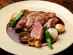 薪焼きブランド豚とパン食べ放題が最高！ いま話題の「薪焼き料理」が楽しめるフレンチ食堂