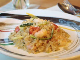 サラダ、メイン、デザートまで！ 宮城「ブランド米」が主役の農家イタリアン『米屋十米衛』【仙台】