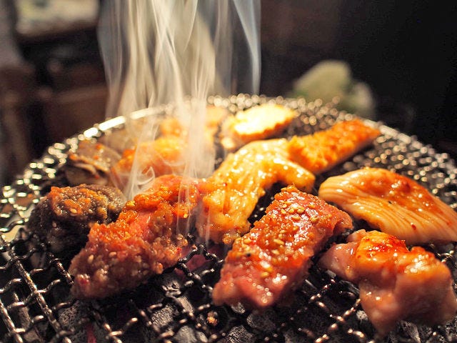 焼肉・ホルモン好きなら訪れるべき聖地！　「神戸ビーフの街」の昇天するうまさの焼肉の名店