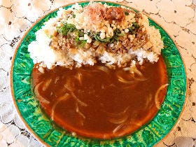 高円寺に佇む秘密の隠れ家で、“平日昼だけ”味わえる「和だしカレー」がウマすぎた！