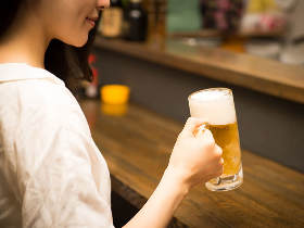 恋多き秘書が語る！退屈な男に成り下がらないための「居酒屋デート」マナー