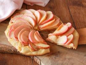 「リンゴケーキ」をフライパンでお手軽＆簡単に！旬の「リンゴ」を楽しむ定番スイーツレシピ