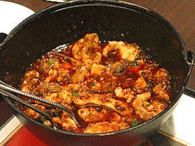 「中国・少数民族料理」とは何か？ グルメ通から熱い視線が注がれる、マニアック中国料理の世界『茶馬燕』