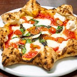 都立大学の大人気イタリアンでピザを喰らえ！ 超実力派が焼くピッツァが美味しい『ソロノイ スルヌジェ』