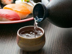 「熱燗」「ぬる燗」「上燗」の違いって?【日本酒(燗酒)の基礎知識】燗酒がウマい日本酒の名店付き