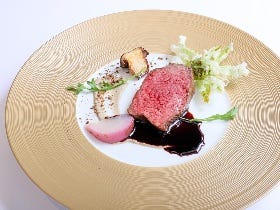 これぞ大人の地下空間！ 表参道に誕生した魅惑のフレンチ＆ワインバー『L´Evol（レヴォル）』