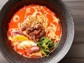 広尾の隠れ家中華『SION』で、エネルギー溢れる中華料理を堪能！無化調でヘルシーな火鍋＆担々麺は必食