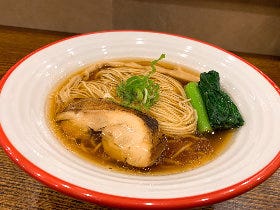 これぞ「毎日食べたいラーメン」！ 名店創業メンバーによる、渾身の一杯に出逢える『麺宿 志いな』