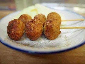 グルメぶってどんなに高級店を知っていても、普段遣いのいい店を知らないと人生は楽しくない