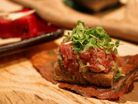 北欧初の三ツ星に輝いた『ゼラニウム』出身の女性シェフが創る、新北欧料理の『aeg エッグ』が話題