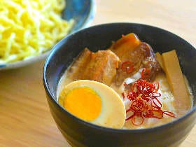 これはウマい！ 家にある調味料だけで作れる「つけ麺」がこってり濃厚でたまらないおいしさ【レシピ3選】