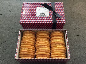 超うまい「幻のサブレ」が大人気！ 限定ショップで話題の『マモンエフィーユ』の実店舗【神戸・御影】