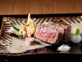 極上黒毛和牛が味わえるフルコースに昇天寸前！　「おにく会席料理」の店がリニューアル