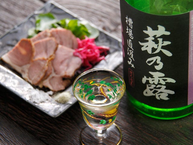 【新宿】予約のとれない日本酒専門店『もと』が開いた、昼飲みもできる、お酒の楽園『ノウ バイ モト』