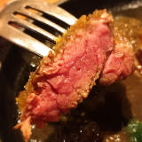 NZ産牧草牛ステーキが驚きのやわらかさ！　肉激戦区の街、赤坂でいまイチオシの赤身肉ランチ